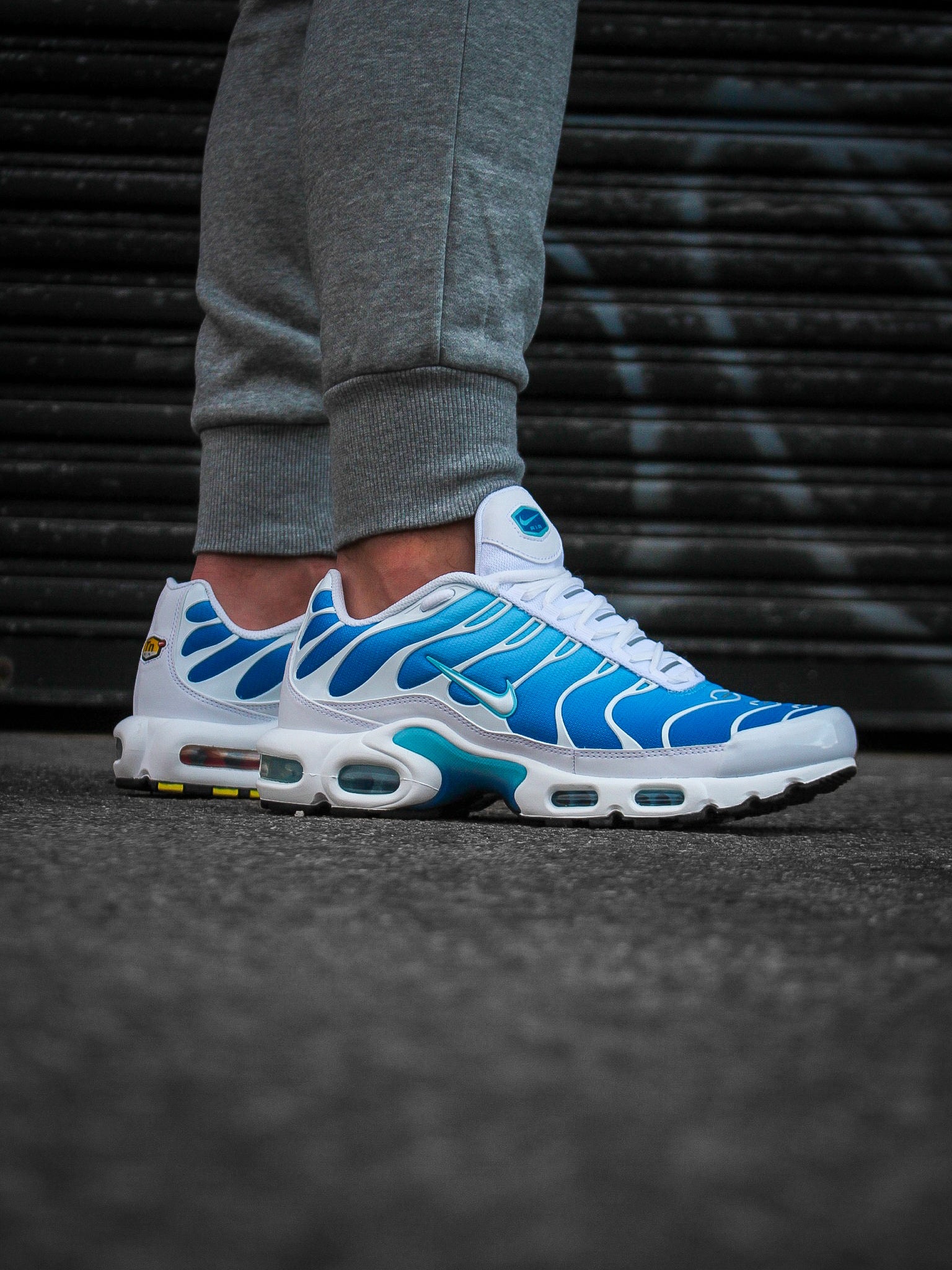 Nike tn battle blue best sale